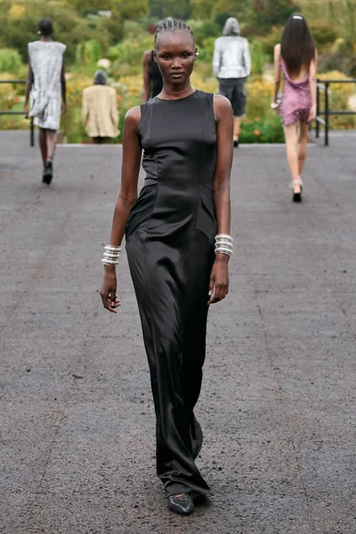 Look 49